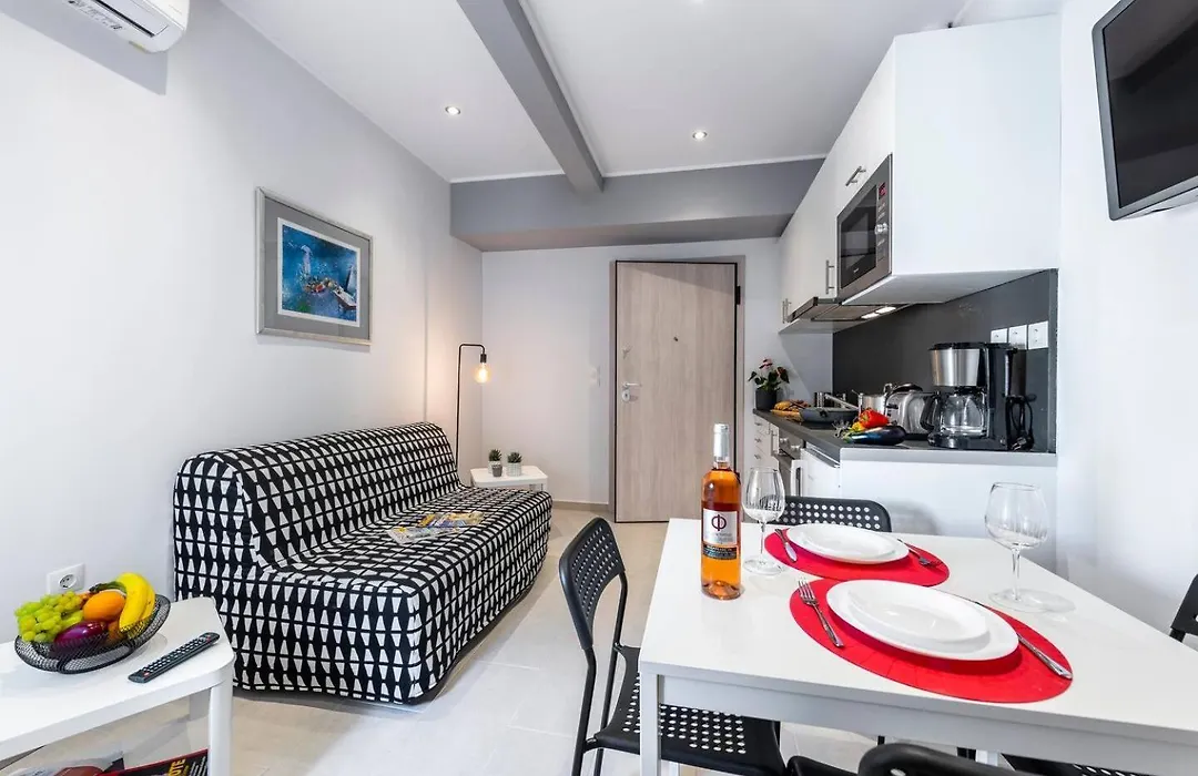 Athens Central-Opulent And Luxurious Suites-Balcony & Views Acropolis Hills-1
