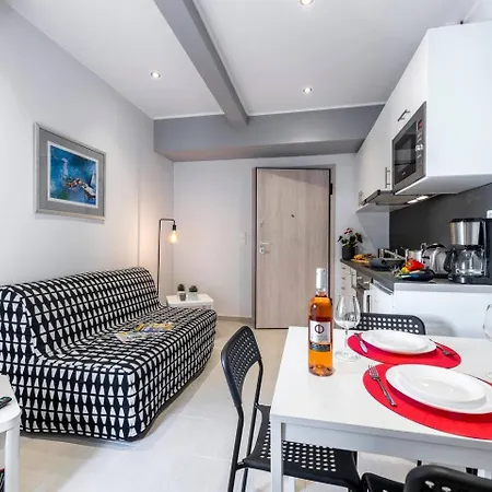 Athens Central-Opulent And Luxurious Suites-Balcony & Views Acropolis Hills-2